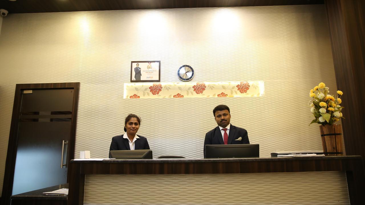 Hotel Venkat Presidency Bangalore Exterior photo
